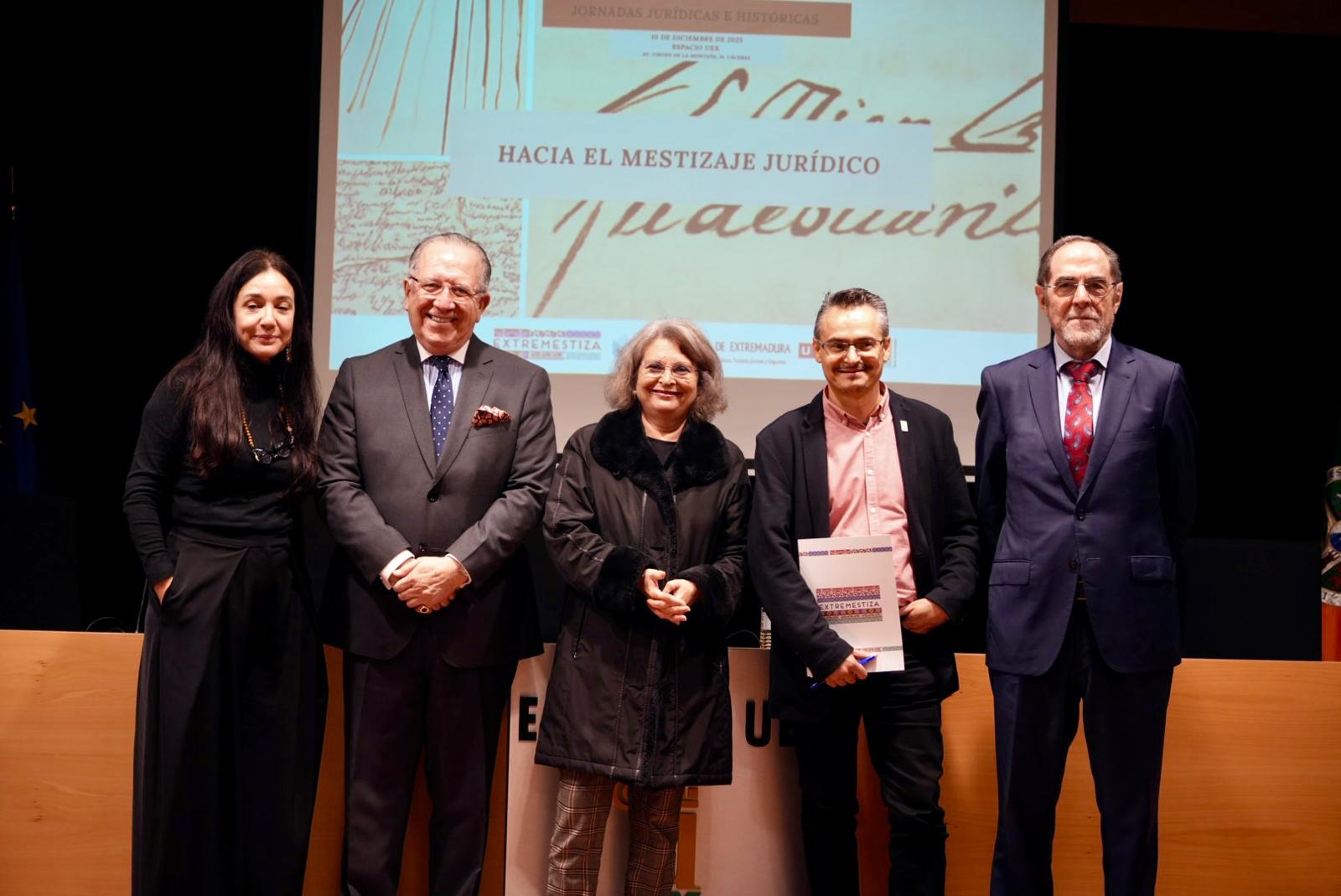 Extremadura reivindica el legado de juristas extremeños en las Leyes de Indias durante la jornada ‘Hacia el mestizaje jurídico’ de Extremestiza